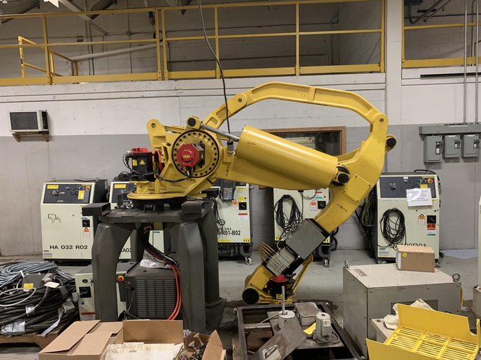 FANUC M410iB/160 PALLETIZING ROBOT WITH RJ3iB CONTROLLER 160KG X 3140 MM REACH