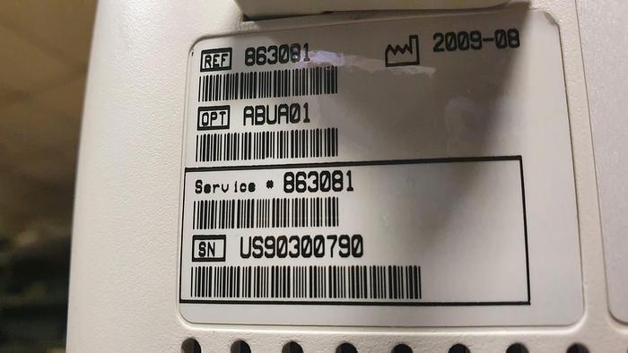 Gebraucht Philips Suresigns VS2  Vitalparameter Patientenmonitor auf Trolley mit Zubehör