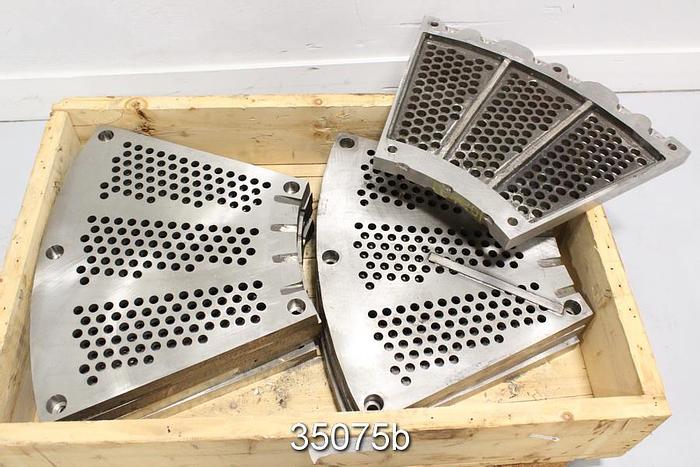Unused Voith 54HA Pulper Extraction Plate, 8 Section Set, 72.5" Diameter, .75" Hole #35075