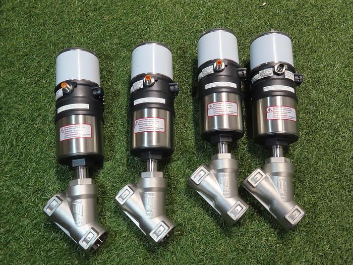 Used Burkert 8801 2100 A 5/4. PTFE SS G1 1/4 Valves