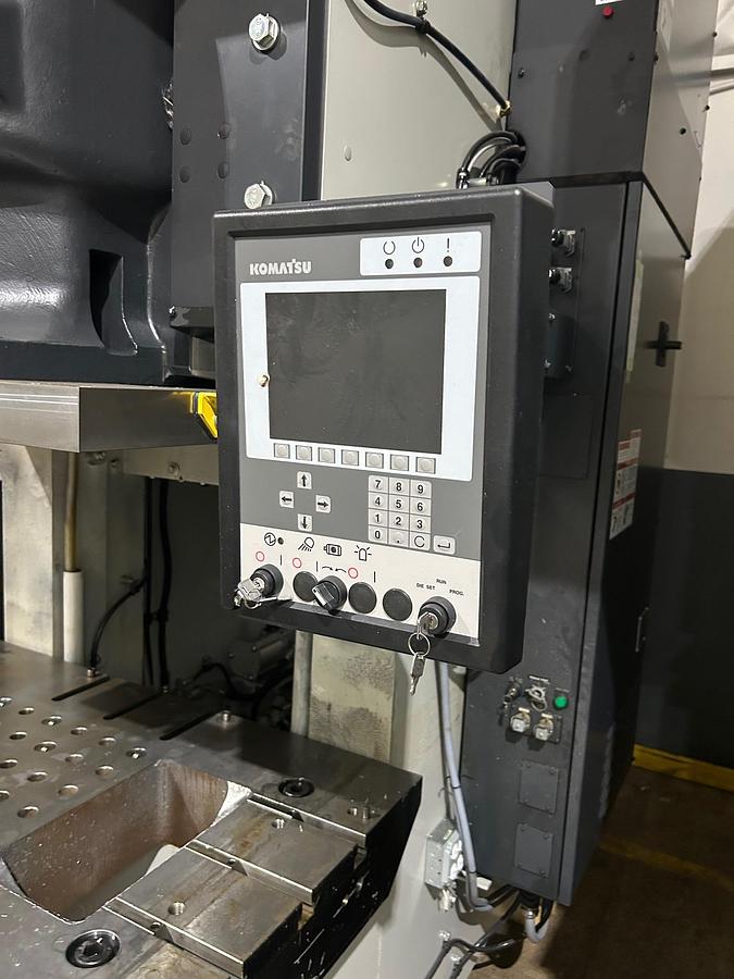 Used 165-Ton Komatsu Servo Model: H1F150-2 Gap Frame Press