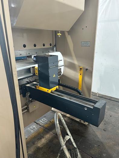 Used 60 TON X 6' CINCINNATI 60CBIIX4 CNC HYDRAULIC PRESS BRAKE W/ UPDATED TOUCH SCREEN CONVERSATIONAL CONTROL