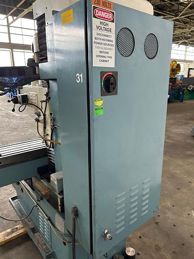 Used 2004  3-Axis Bed Mill Southwest Industries, Trak DPM V5