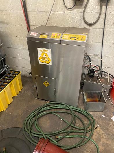 Used Uni-Ram BB30N-NBP Solvent Recycler System