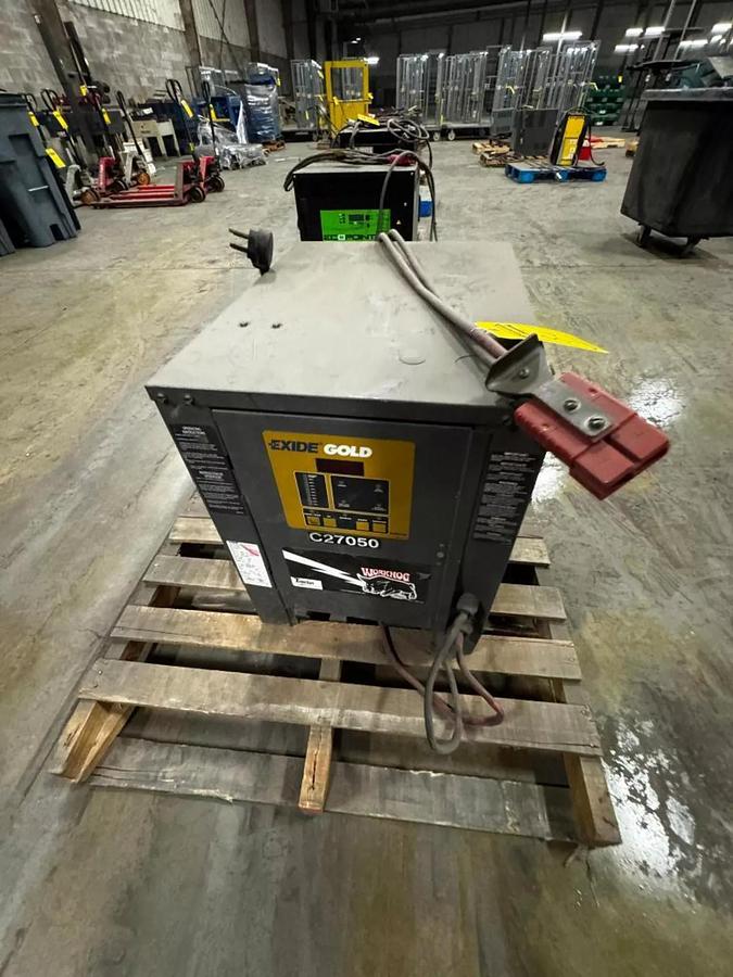Used Exide Workhog Gold WG1-12-680 Battery Charger