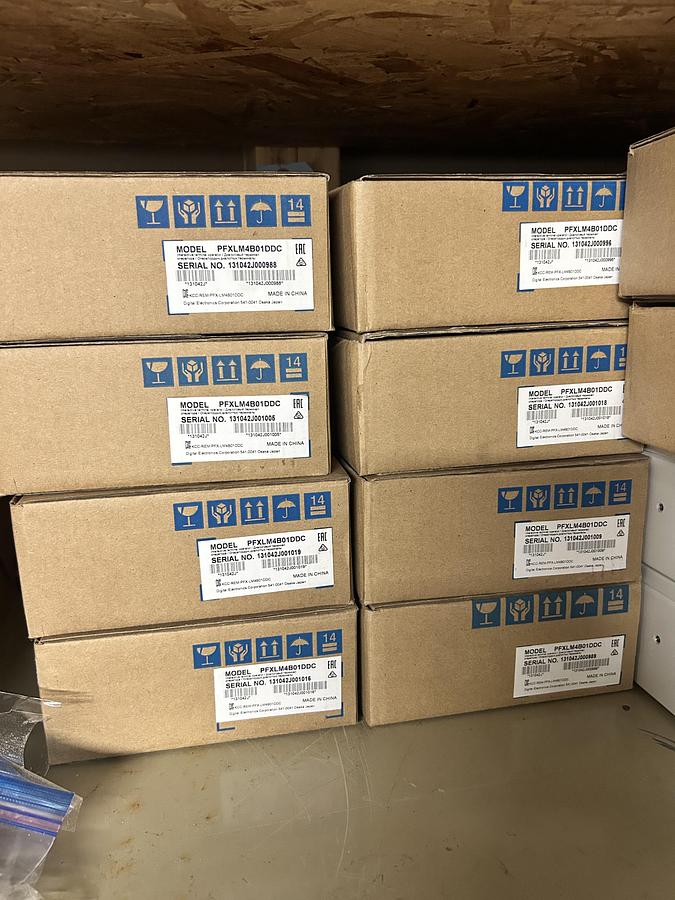 PRO-FACE PFXLM4B01DDC (New In Box) (17 Units Available)