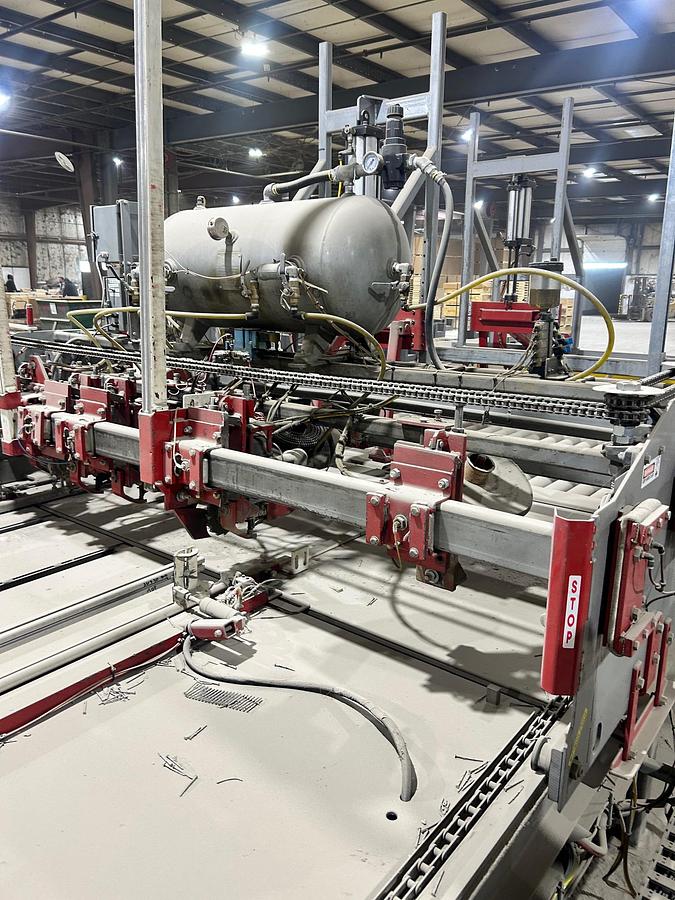 Used Woodpecker Pallet Nailing Machine