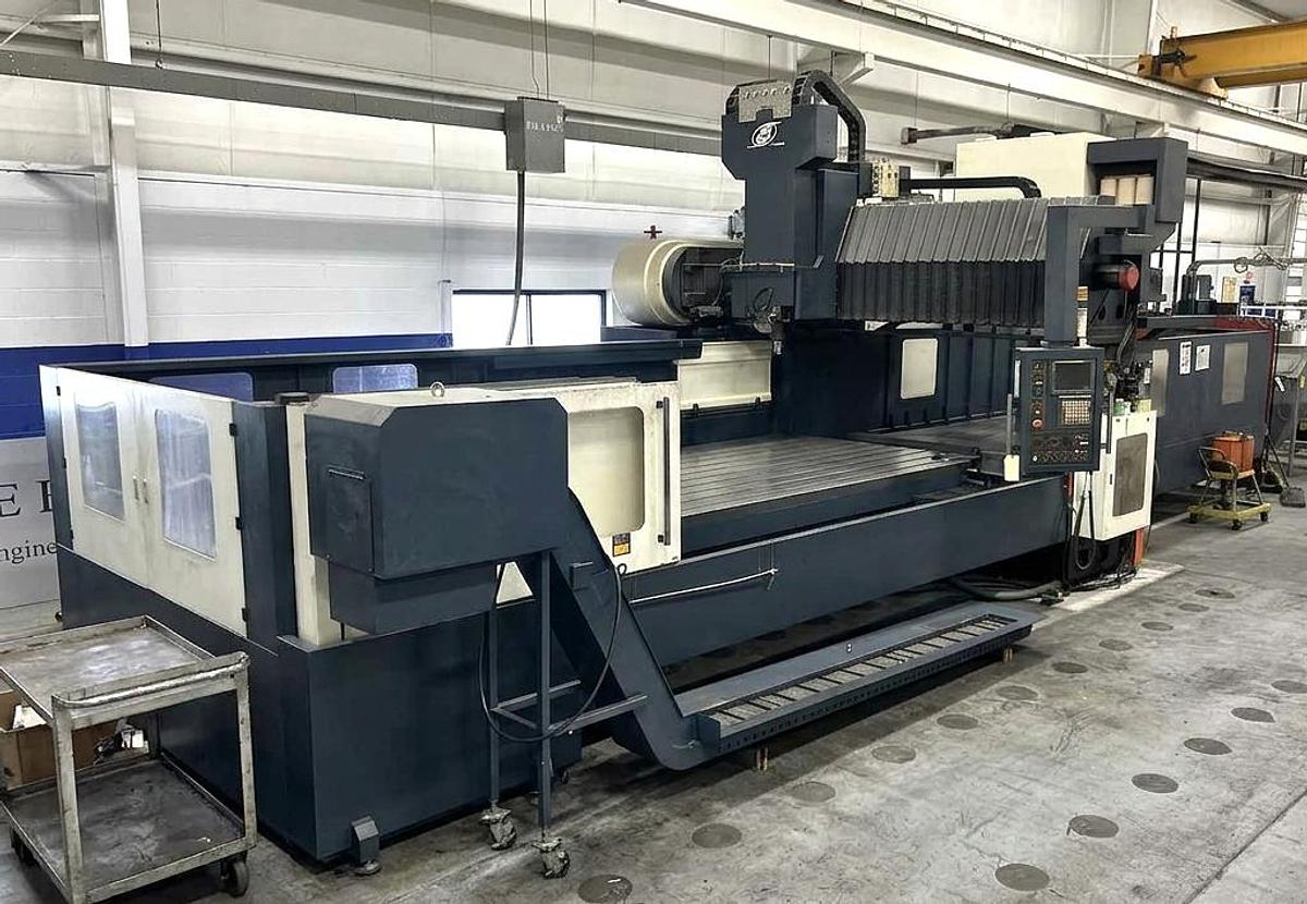 Used Auction Title: Auction of the Assets of Phoenix Mold & Engineering & Other CNC Machines