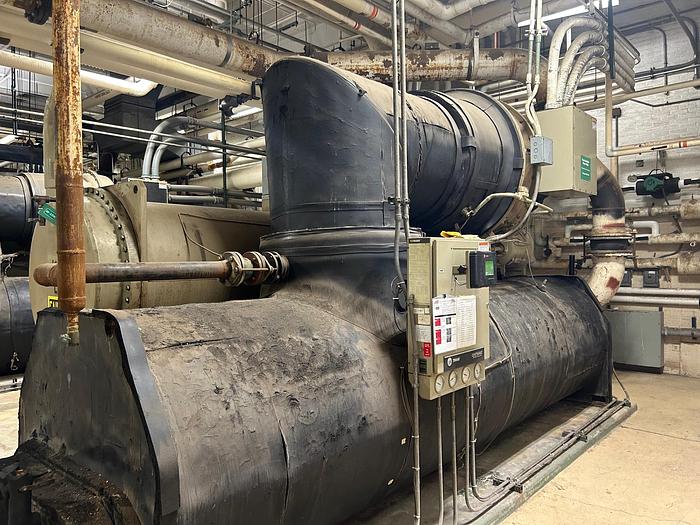 Used 1100 Ton Trane Model: CHVH128GAC003BX293A21EAX1A0000000NABC000 Chiller