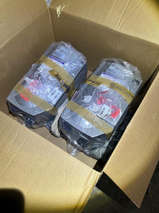 Becker Model: T4.25DSK Oil-Less Vacuum Pump  (2 Available) New In Box