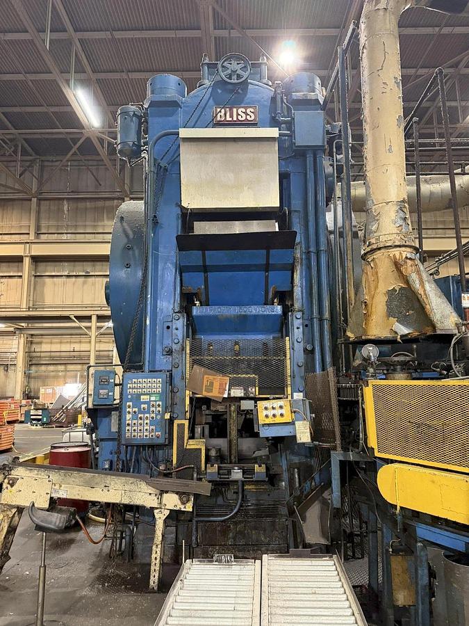 Used 1500 TON BLISS #29 KNUCKLE JOINT PRESS 