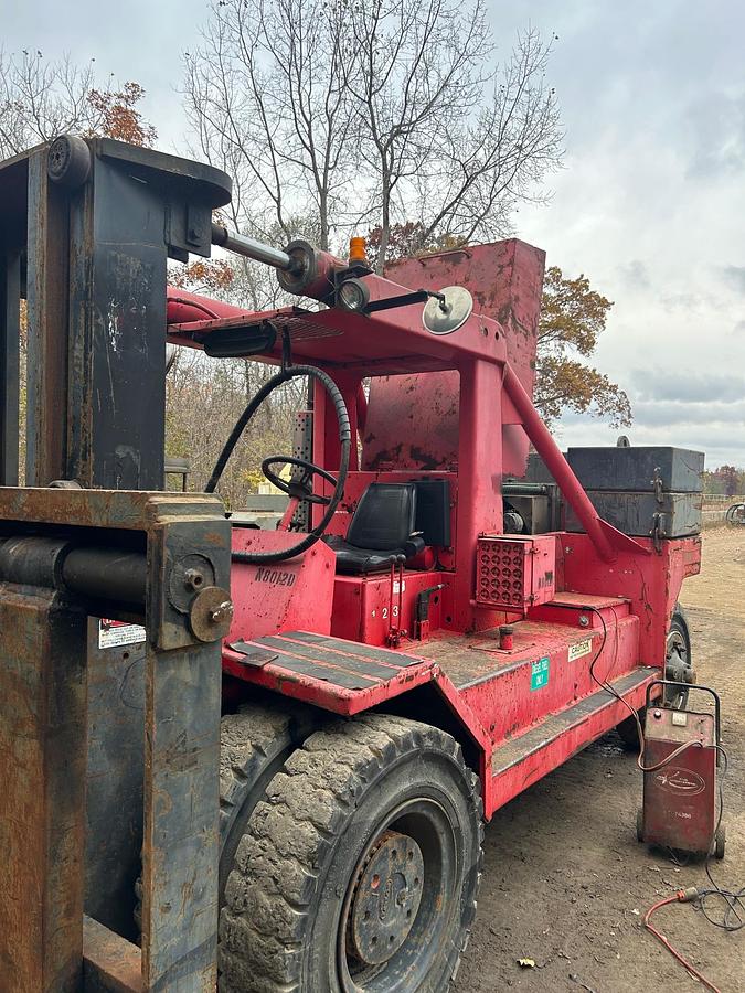 Used 80,000 LB. BRISTOL RIGGER SPECIAL FORK TRUCK