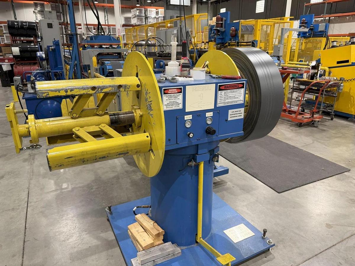 Used 30 STAND X 1.5" RLM ROLLFORMER LINE TOOLED FOR LEAF SOLUTIONS GUTTER TOPPER, 20" ROLL SPACE (2001)
