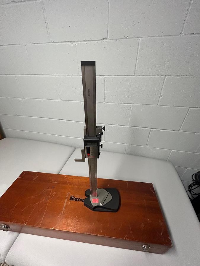 Used Starrett Digital Height Gage Model 752 Electronic Height Gage