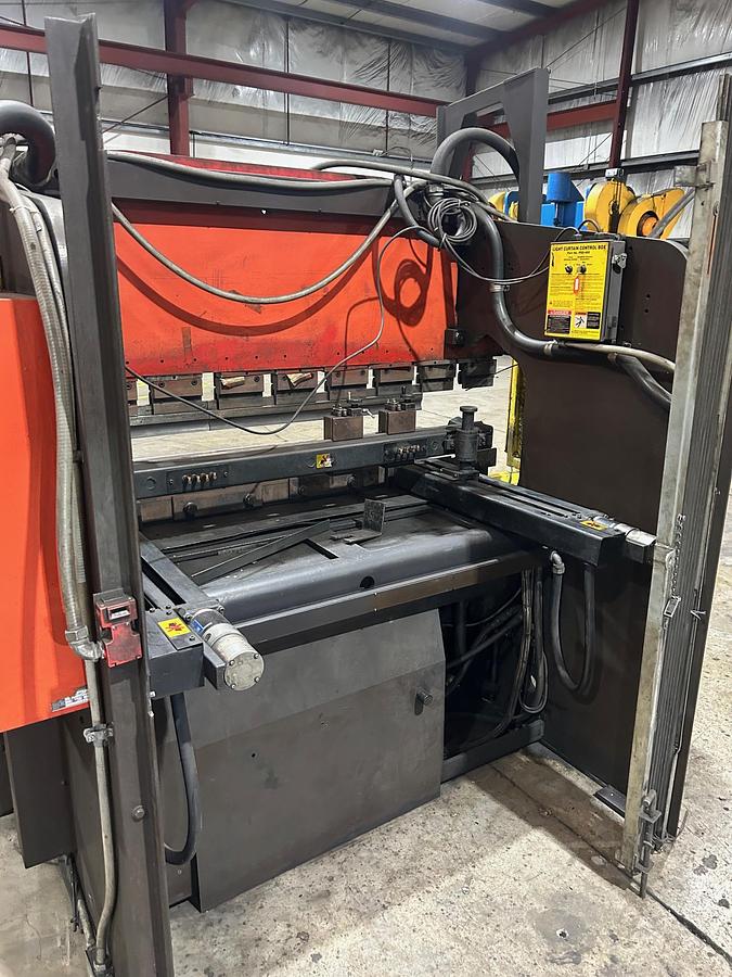 Used 50-Ton x 6.5' Amada Press Brake Model: RG-50