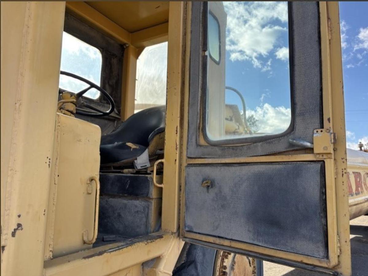 Used Caterpillar 631B Water Wagon