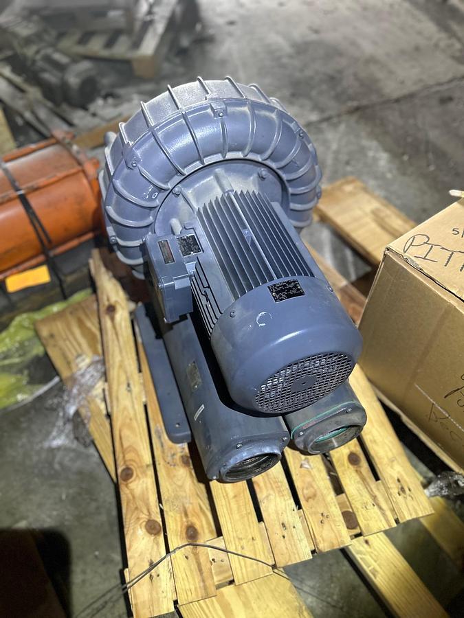 Becker SV 5.1050/1-01 Single-Stage Regenerative Blower
