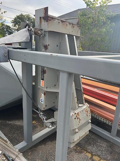 Used Eriez 65B Vibratory Feeder & Platform