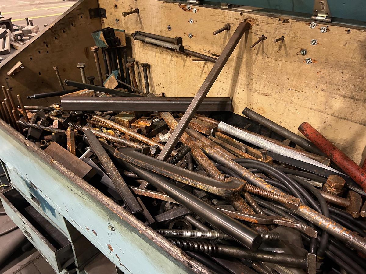 Used Giddings & Lewis Horizontal Table Type Boring Mill, Model: 65-E3 & E4-T 