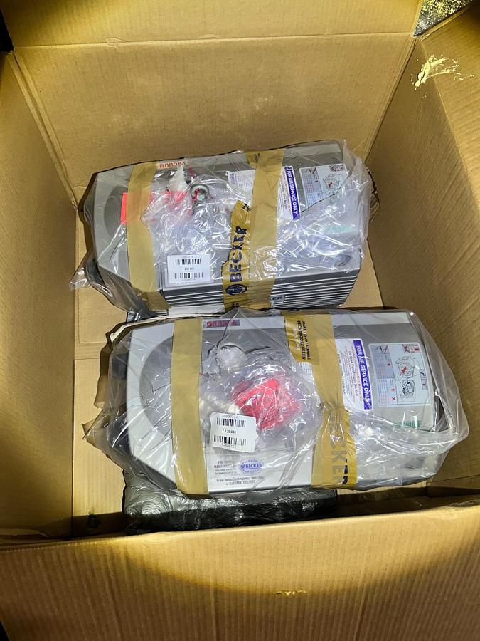 Becker Model: T4.25DSK Oil-Less Vacuum Pump  (2 Available) New In Box