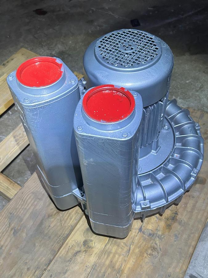 BECKER SV 5.490/1-01 REGENERATIVE BLOWER PUMP 