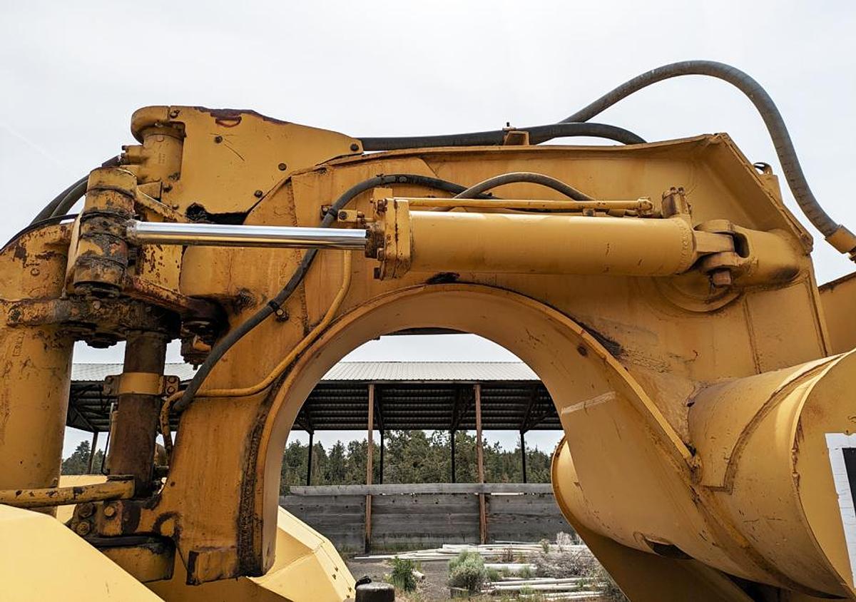 Used Caterpillar 631B Water Wagon