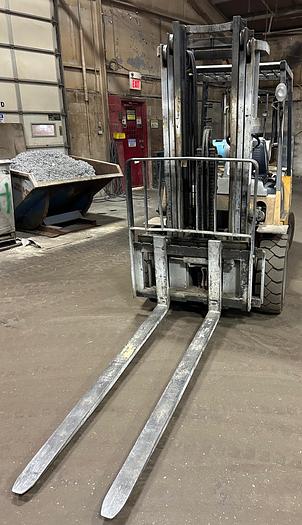 Used Caterpillar 6000 Lb. GP30 Forklift