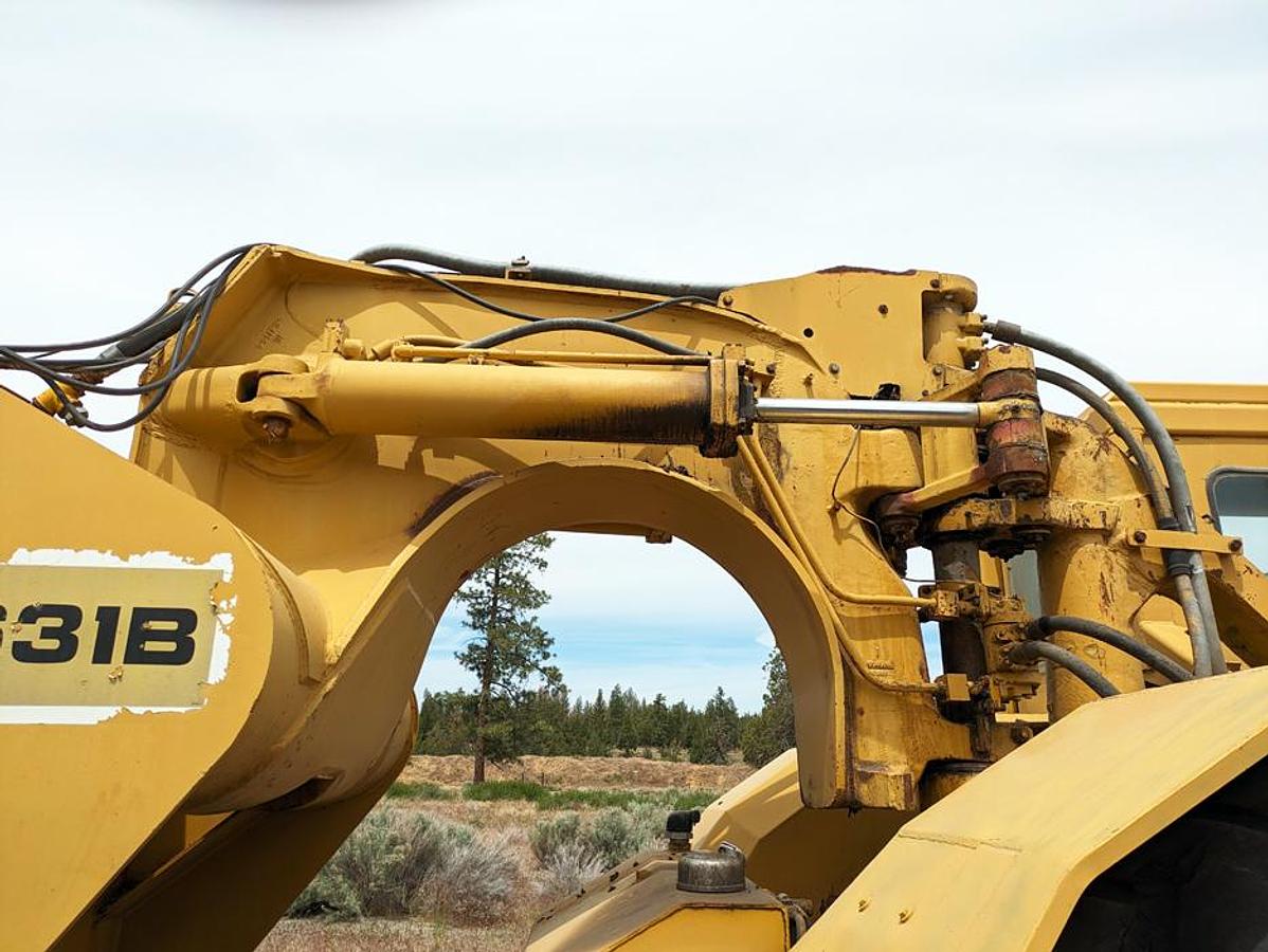 Used Caterpillar 631B Water Wagon