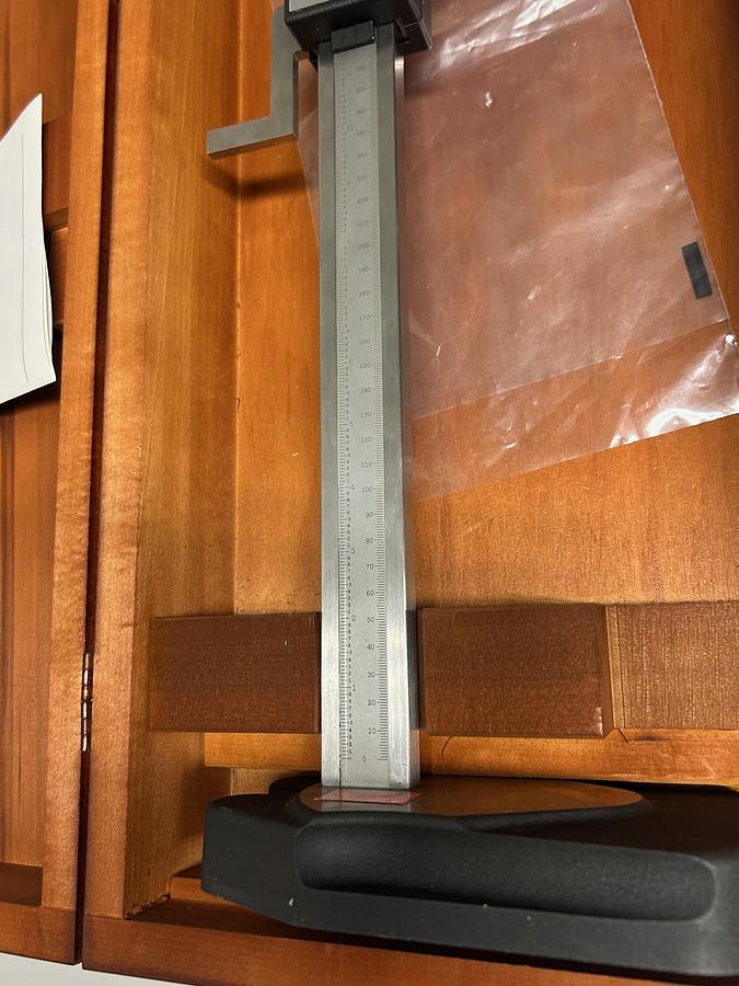 Used Starrett Digital Height Gage Model 752 Electronic Height Gage