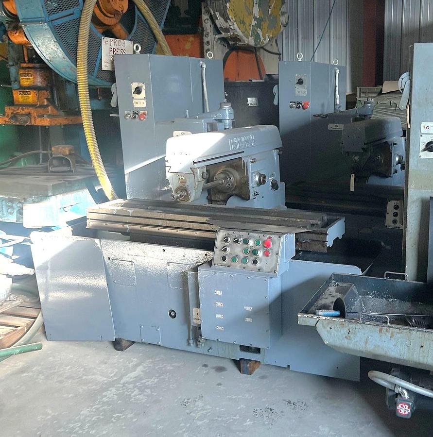 Used CINCINNATI-MILACRON "POWERMATIC 100" HORIZONTAL-SPINDLE PRODUCTION MILL