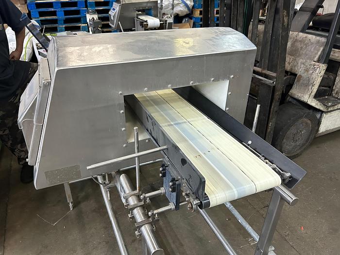 Used IQ3 Loma Systems Metal Detector 