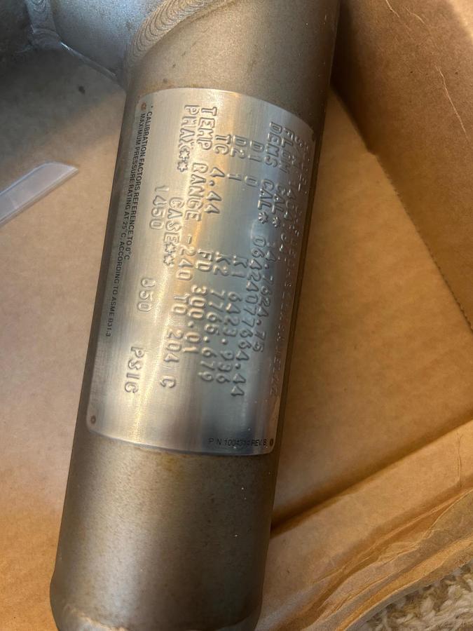 Used MICRO MOTION, MASS FLOW METER, EMERSON CMF050M322NSAUEZZZ