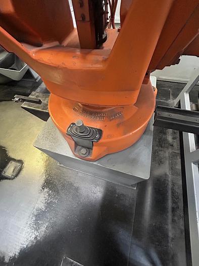 Used 2001 Pinnacle Technologies, Inc. ABB Robotic Grinding Cell