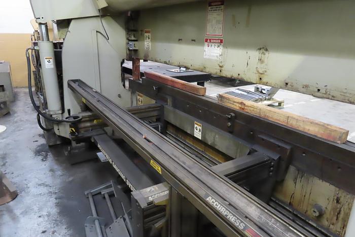 Used 175 Ton Accurpress Advantage Press Brake, Model: 717512