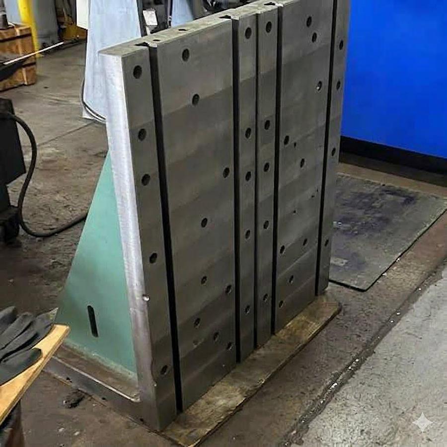 Used Auction Title: Auction of the Assets of Phoenix Mold & Engineering & Other CNC Machines