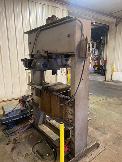 Used 150-Ton Dake 5-150 Elec-Draulic Press
