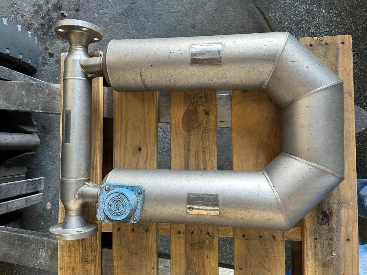 Used Emerson Micromotion CMF200 Model: CMF200431NU,  1-1/2"