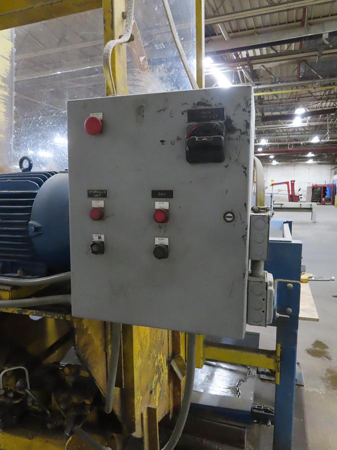 Used 15 HP L&M EQUIPMENT MODEL #HMPC-7-24 CROSS CUT BUNDLE TRAVELING ARCH WOOD BUNDLE SAW WITH CONVEYOR