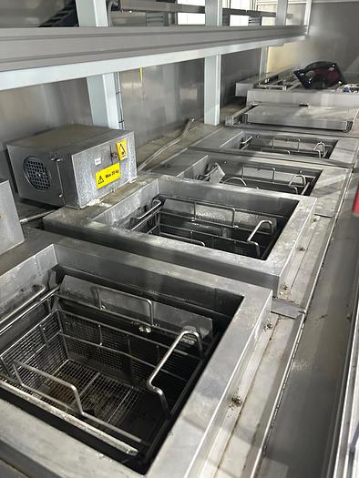 Used 2018 FINNSONIC MODEL AUTOMATIC MULTI-STAGE ULTRASONIC PARTS WASHER VERSA GENIUS 50/IV HD VD TD35