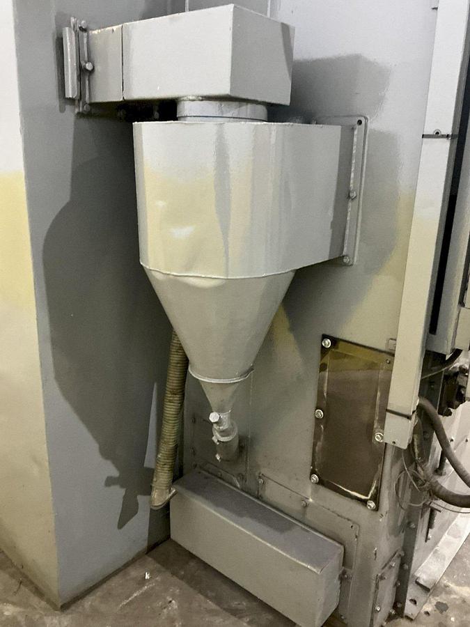 Used 5 CU FT X 15 HP WHEELABRATOR TUMBLAST RUBBER BELT SHOT BLAST CABINET