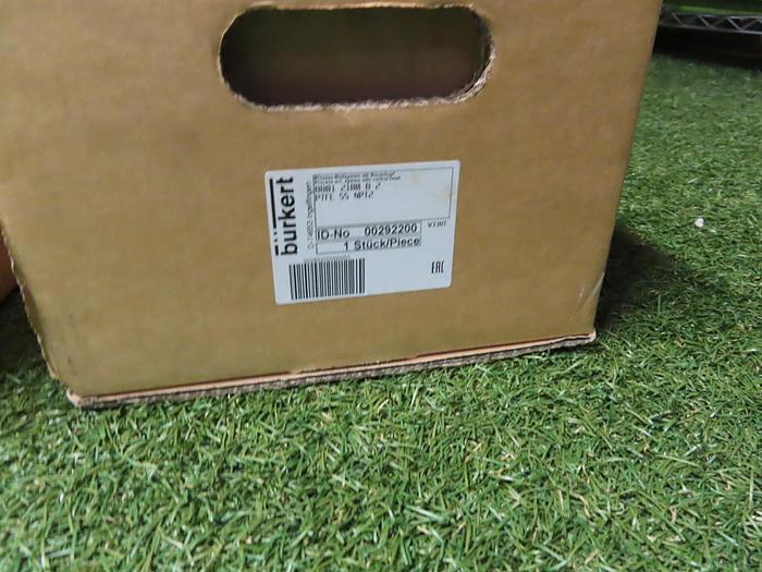 Burkert 2-Way Angle Seat Valve