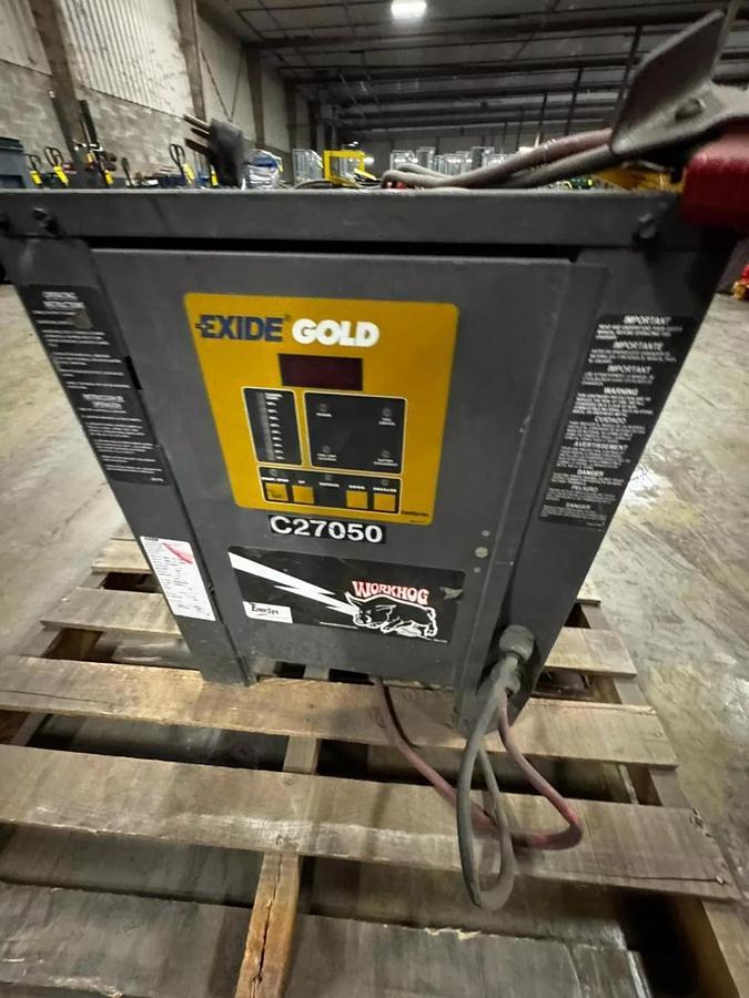 Used Exide Workhog Gold WG1-12-680 Battery Charger