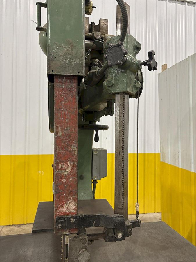 Used 35.5" x 20" TANNEWITZ MODEL #GH VERTICAL BAND SAW