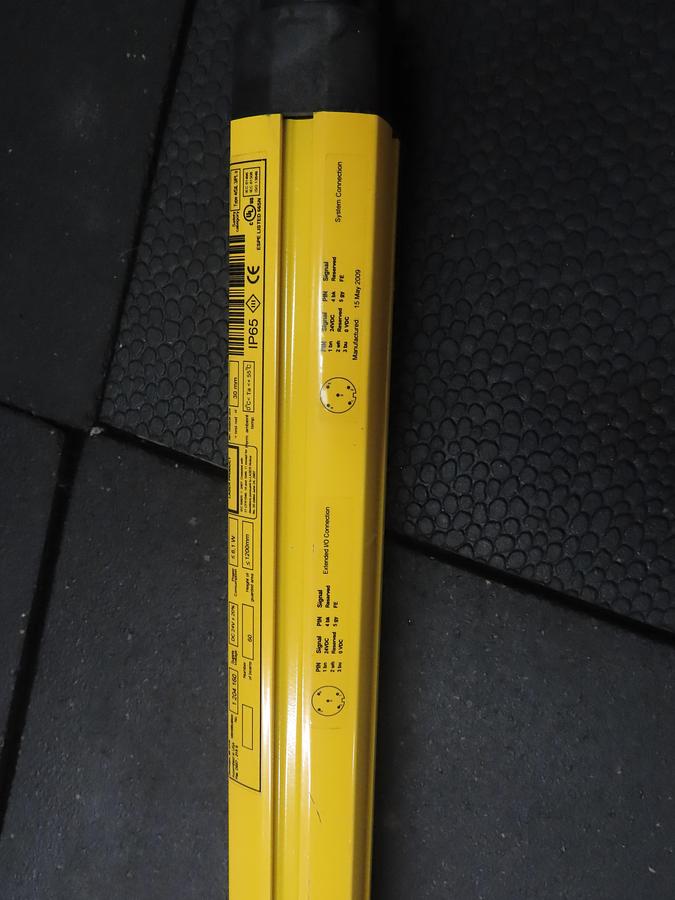 Used Sick XC40E-1203A0A0CBC0 & Sick XC40S-1203A0A00BA0 Light Curtains C4000