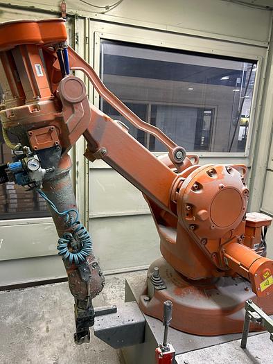 Used 2004 Pinnacle Technologies, Inc. ABB Robotic Polishing Cell
