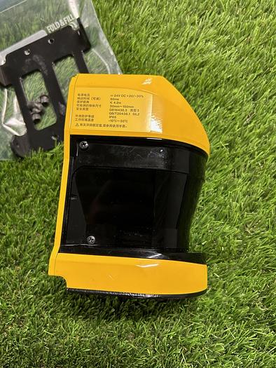 Used Keyence SZ-16V Scanner