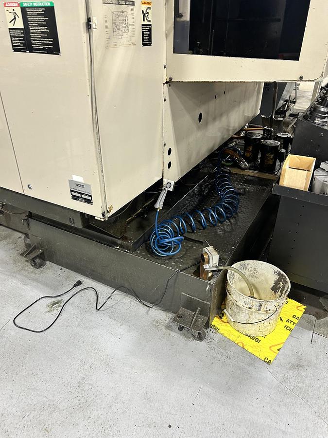 Used Hitachi Seiki VS-60 Vertical Machining Center