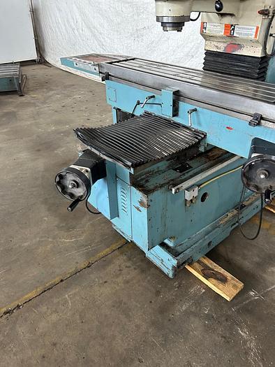 Used 2004  3-Axis Bed Mill Southwest Industries, Trak DPM V5