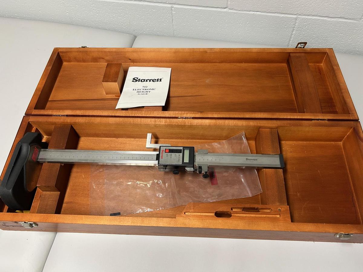 Used Starrett Digital Height Gage Model 752 Electronic Height Gage