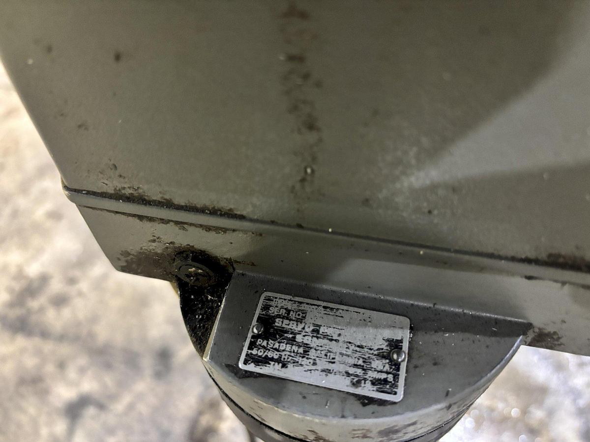 Used 3 HP ACER MODEL #3VKH RAM TYPE VERTICAL MILL W/ DIGITAL READ OUT